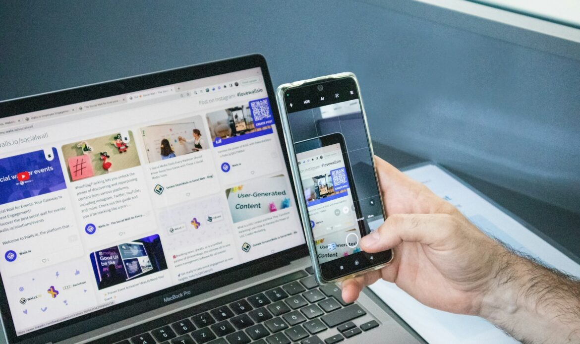 what is seo example showing search engine results on a laptop